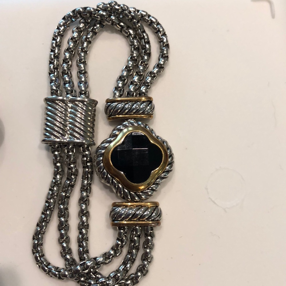 Bracelet and earrings